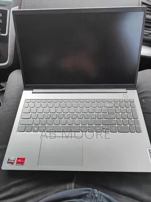 Laptop Lenovo ThinkBook 15 16GB AMD Ryzen 7 SSD 256GB