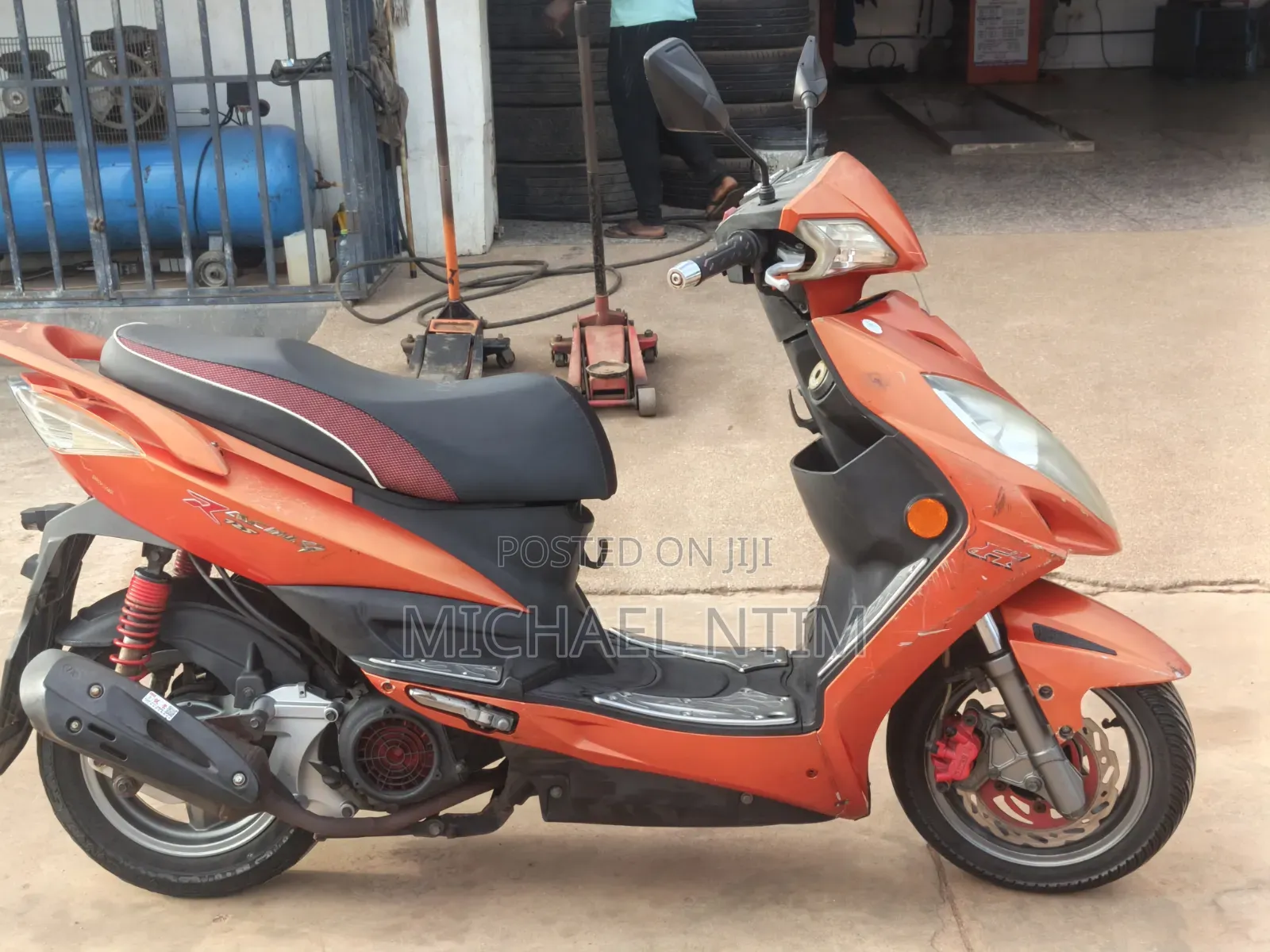 Kymco Xciting 2012 Orange