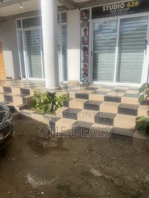 Double Store / Office Shop With Sliding Glass Doors for Rent or Lease