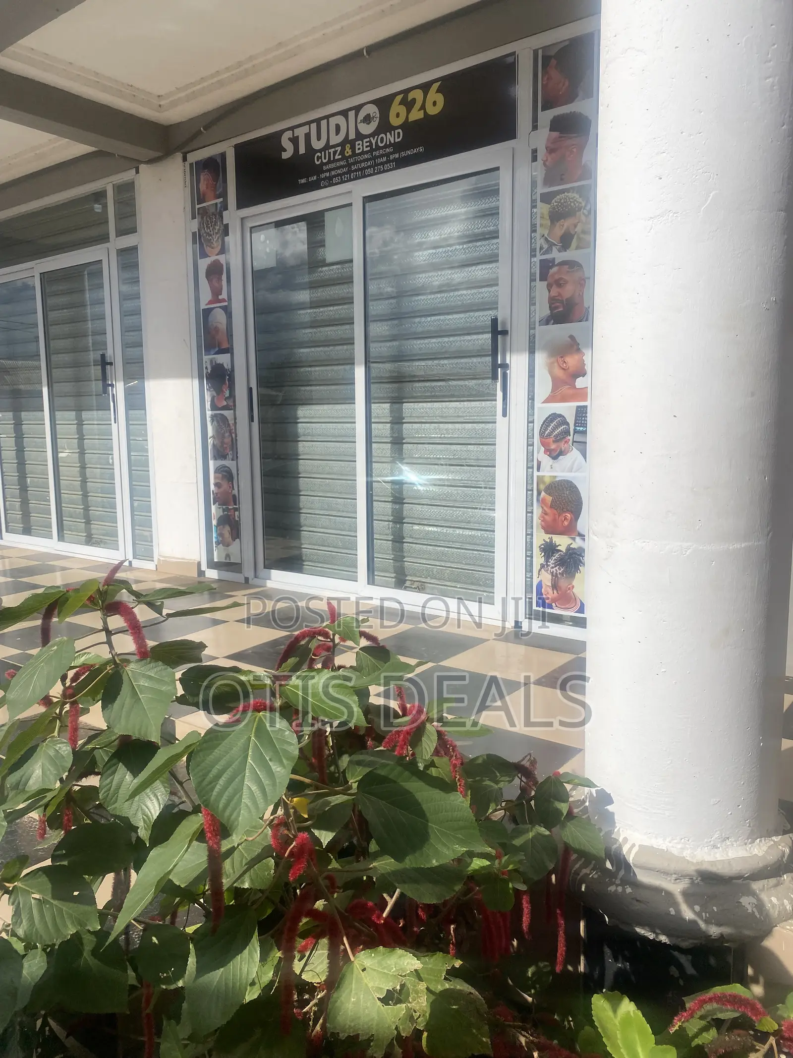 Double Store / Office Shop With Sliding Glass Doors for Rent or Lease