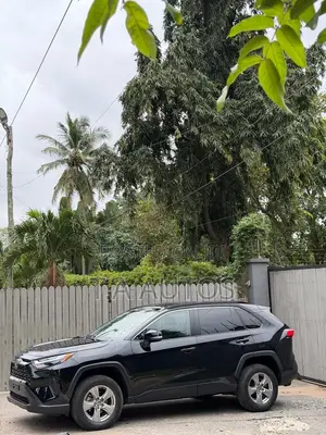 Toyota RAV4 XLE AWD 2023 Black