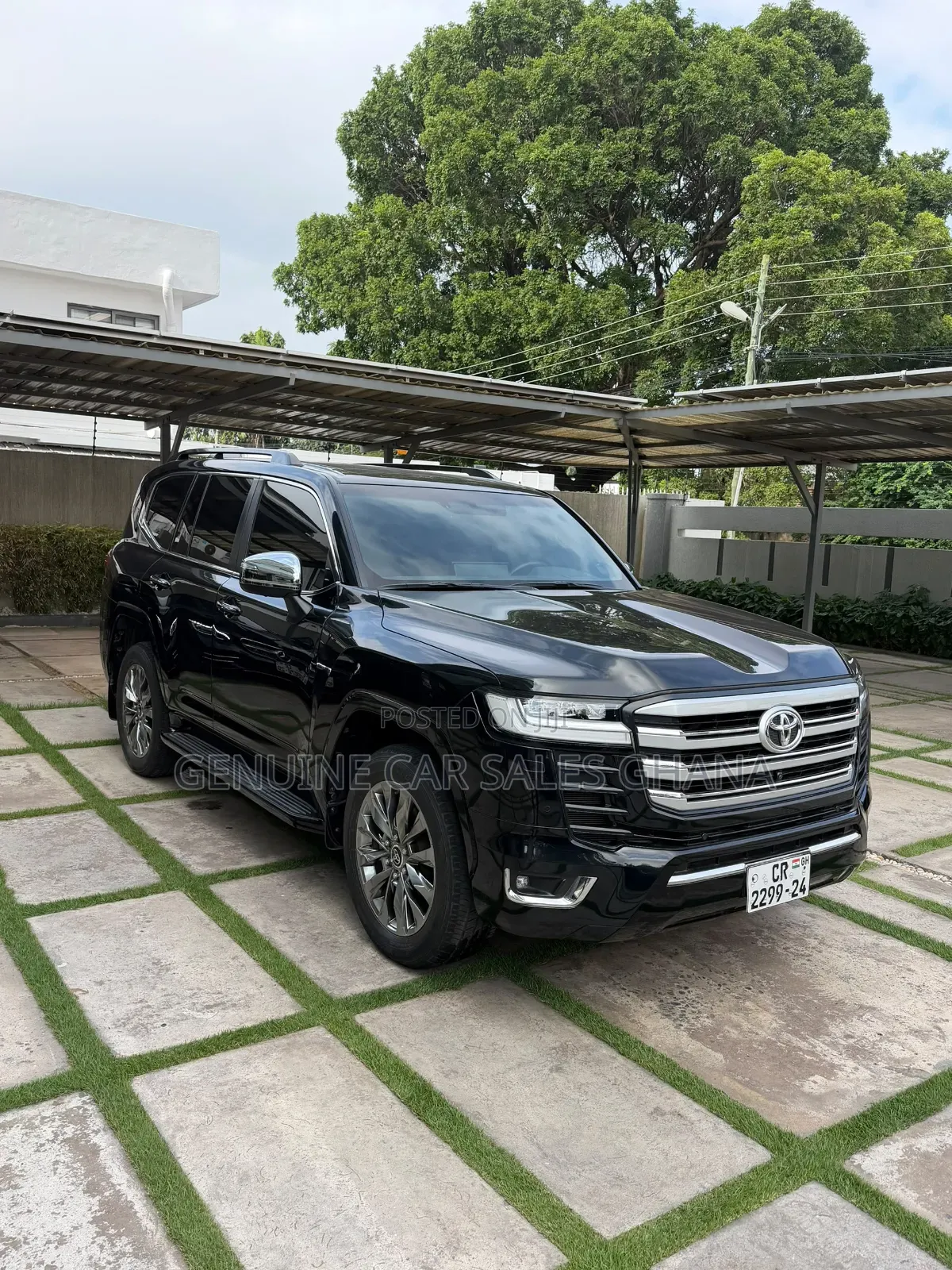 Toyota Land Cruiser LC300 2024 Black