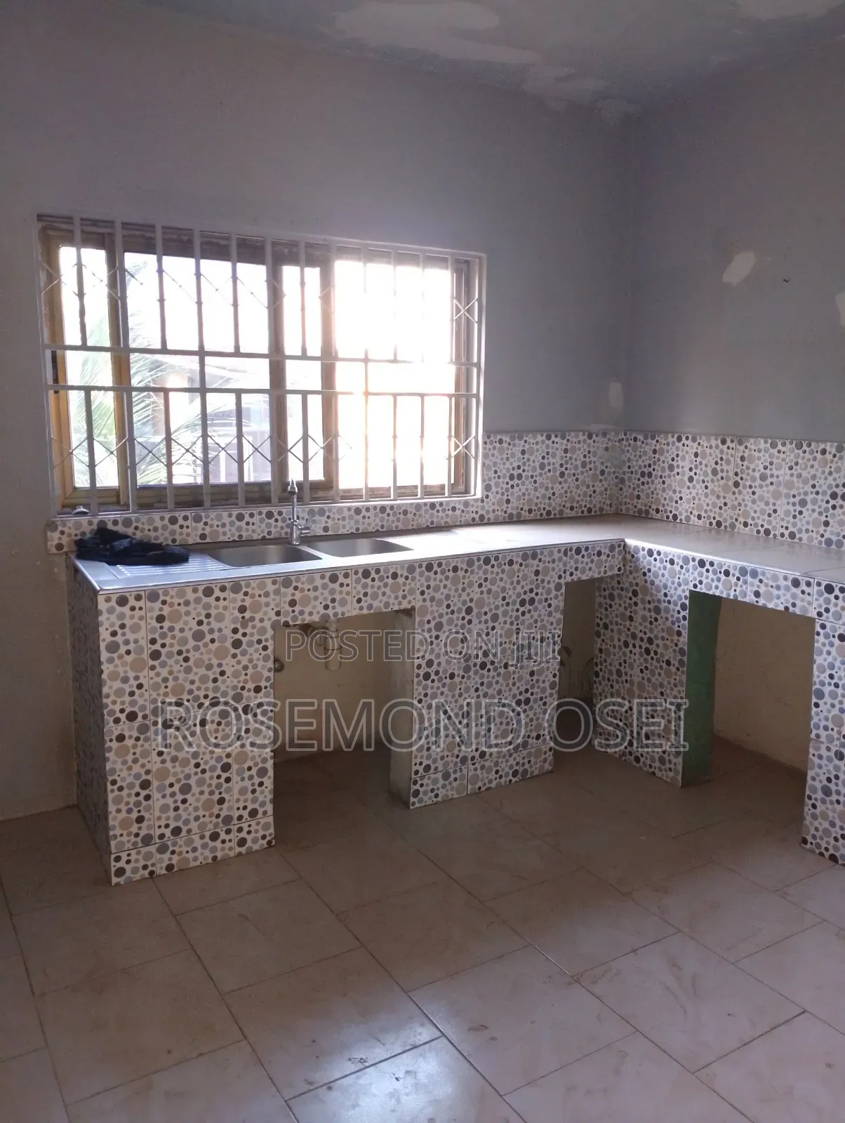 2bdrm Apartment in Cemetery Area for rent