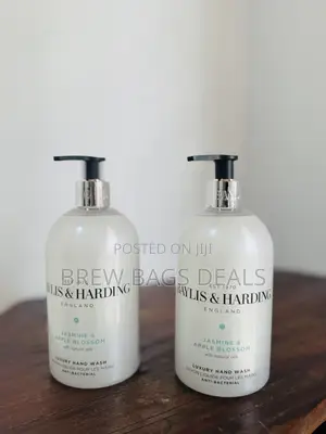 Baylis & Harding Signature Anti-Bacterial Luxury Hand Wash