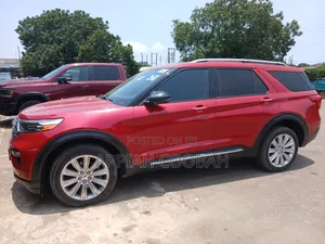 Ford Explorer Limited 2021 Red