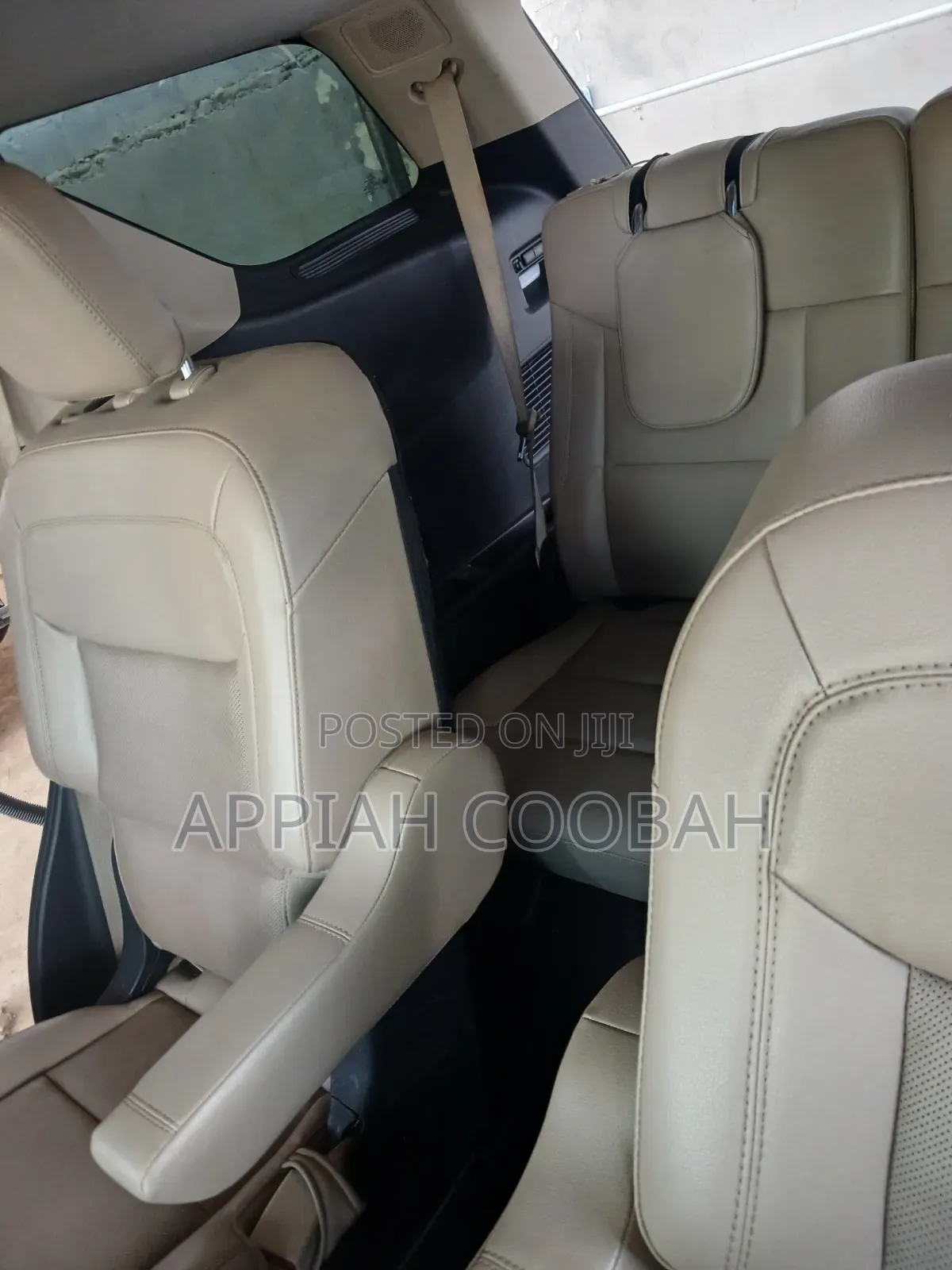 Ford Explorer Limited 2021 Red