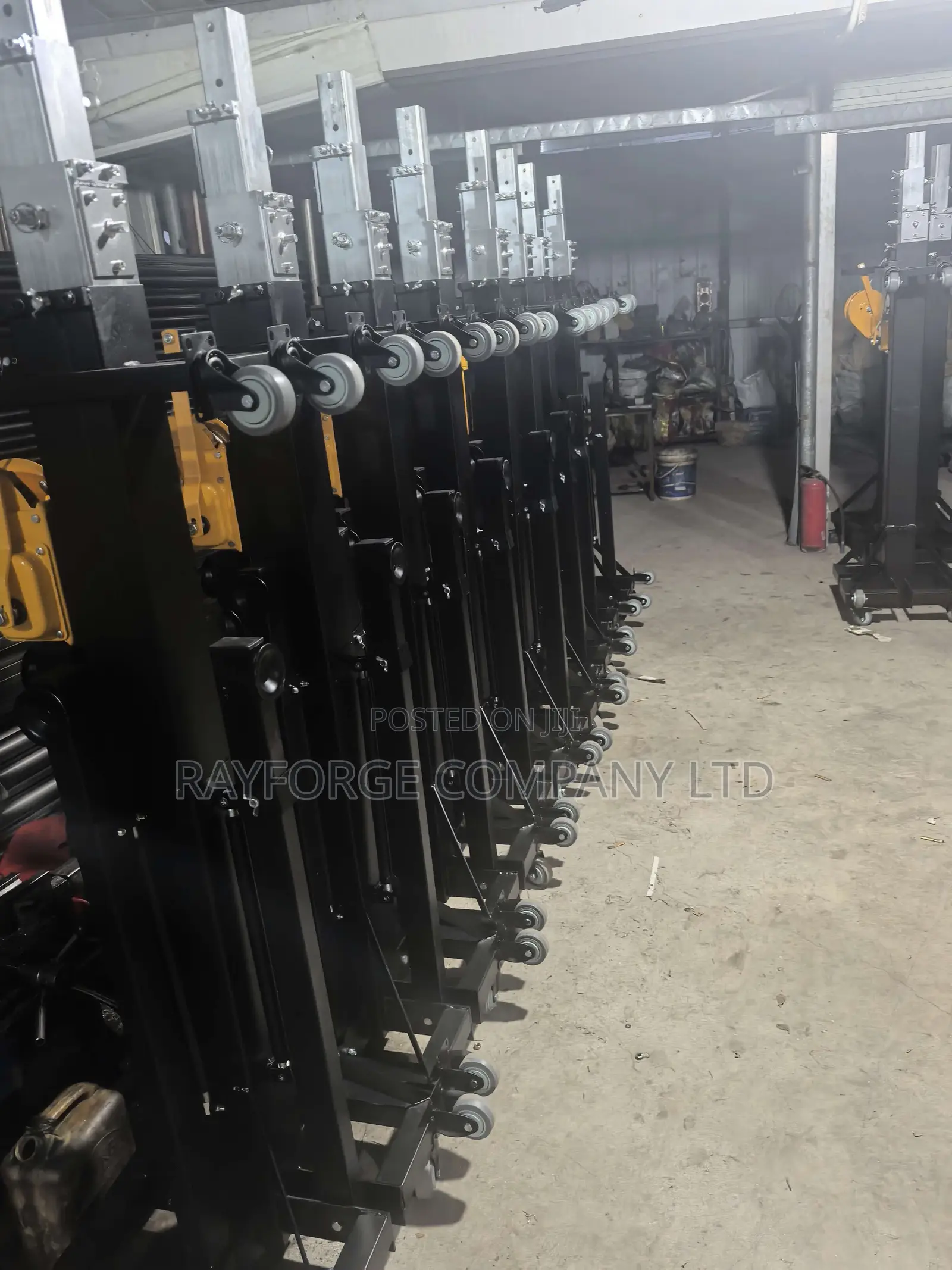 6-Meter Heavy-Duty Hand-Cranked Rack