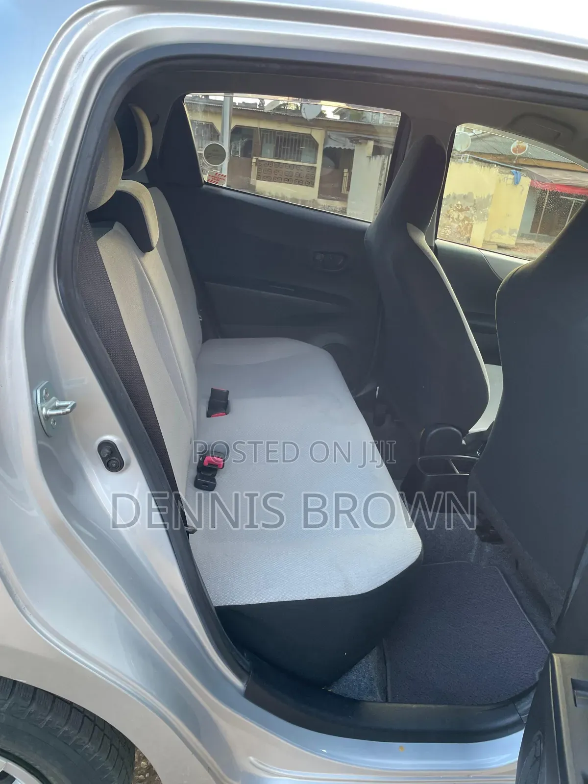 Toyota Vitz 1.3 AWD 3dr 2013 Silver