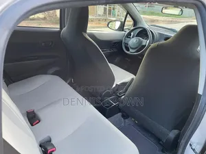 Toyota Vitz 1.3 AWD 3dr 2013 Silver