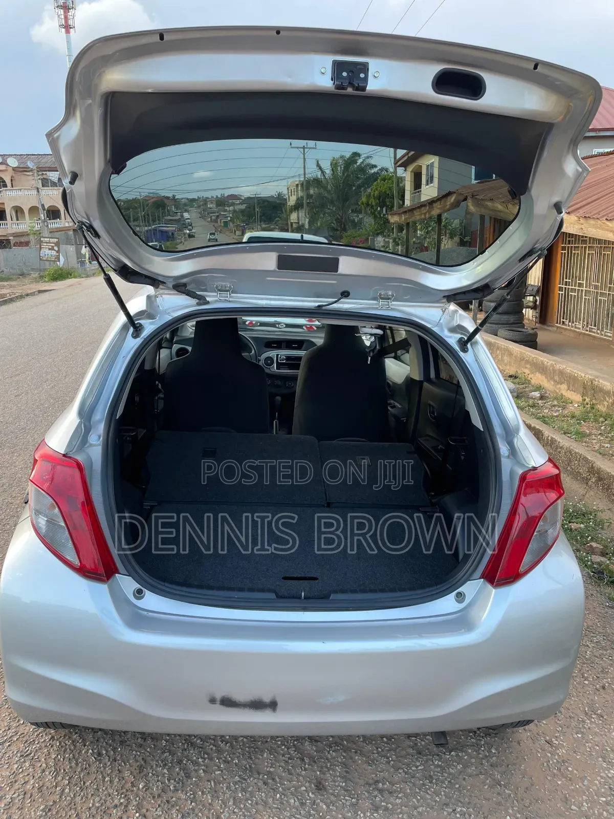 Toyota Vitz 1.3 AWD 3dr 2013 Silver