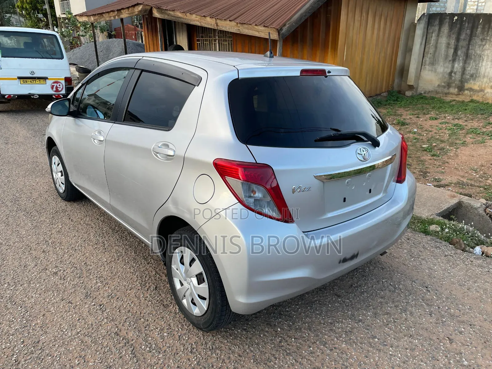 Toyota Vitz 1.3 AWD 3dr 2013 Silver
