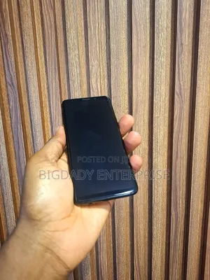 New Samsung Galaxy S9 64 GB Blue