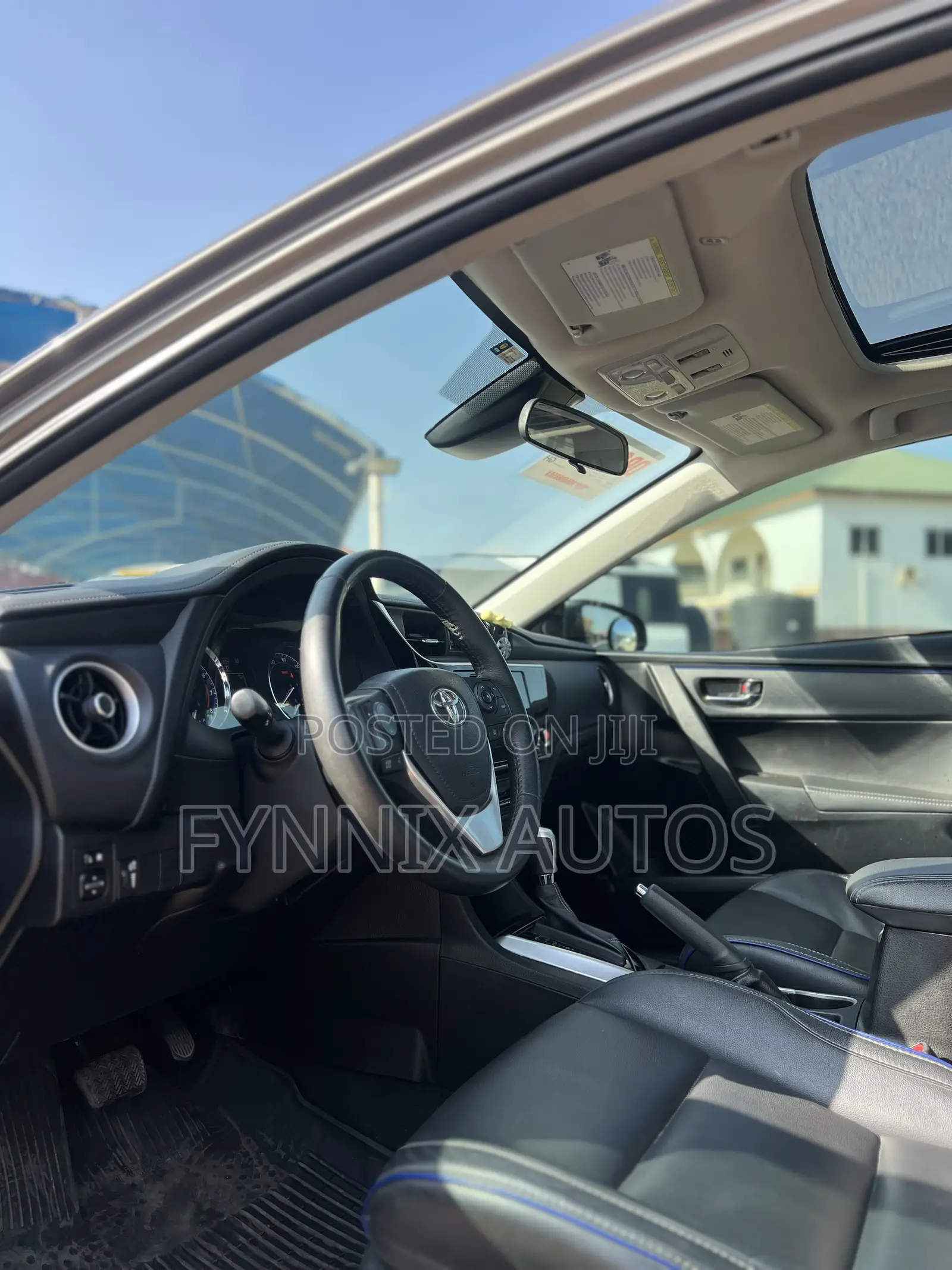 Toyota Corolla XSE (1.8L 4cyl 2A) 2018
