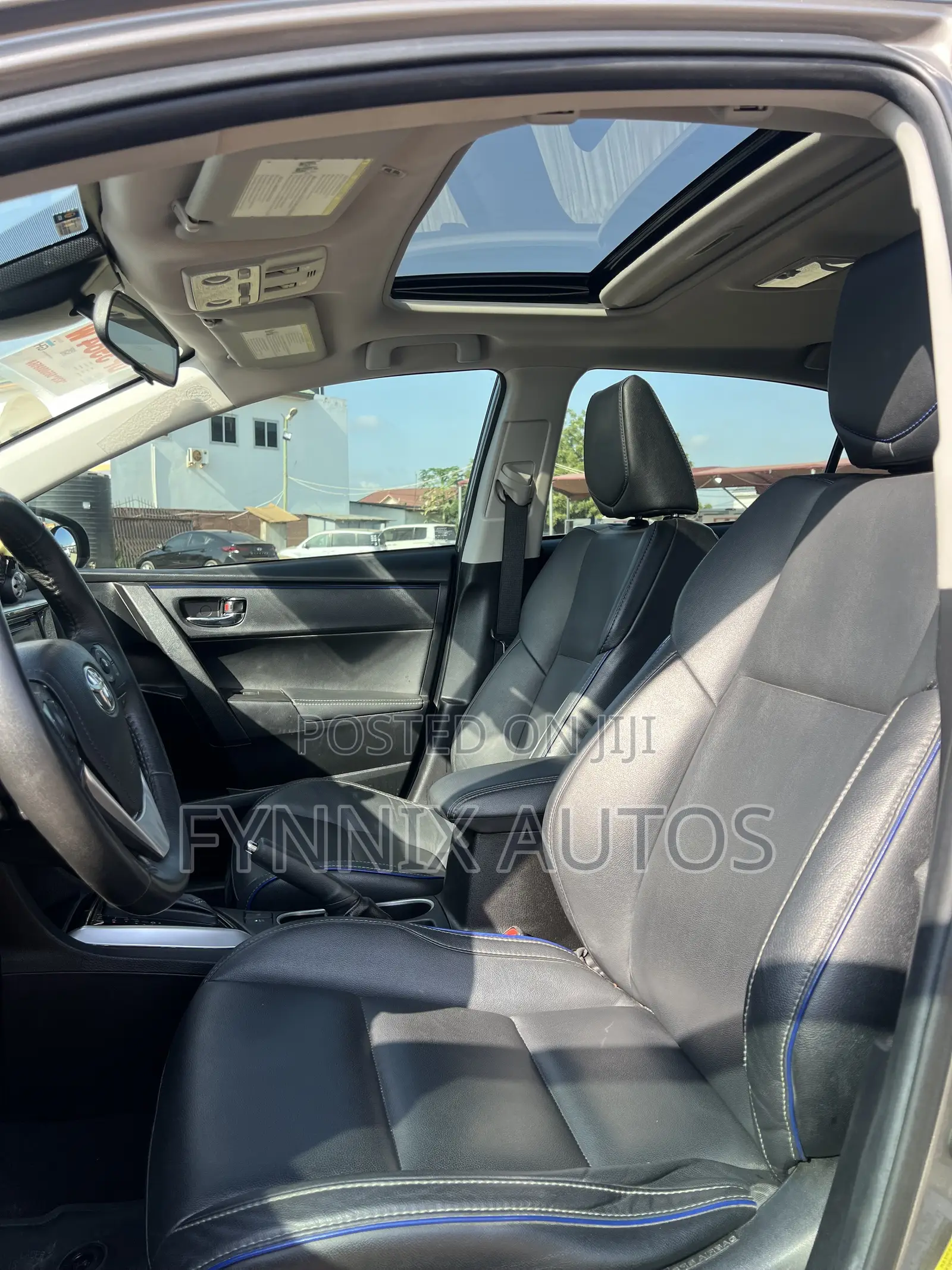 Toyota Corolla XSE (1.8L 4cyl 2A) 2018