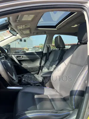 Toyota Corolla XSE (1.8L 4cyl 2A) 2018