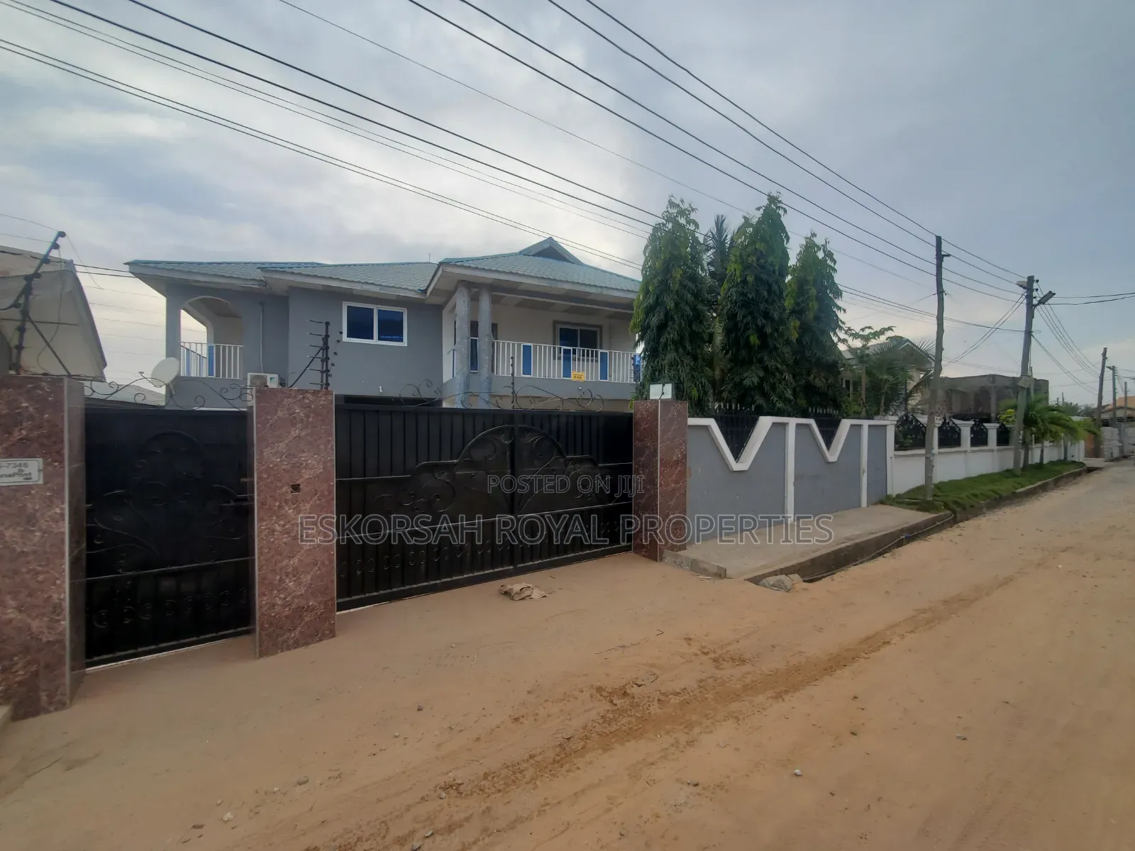 6bdrm House in Adjiringanor, Ability for rent