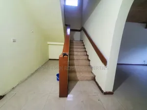 6bdrm House in Adjiringanor, Ability for rent