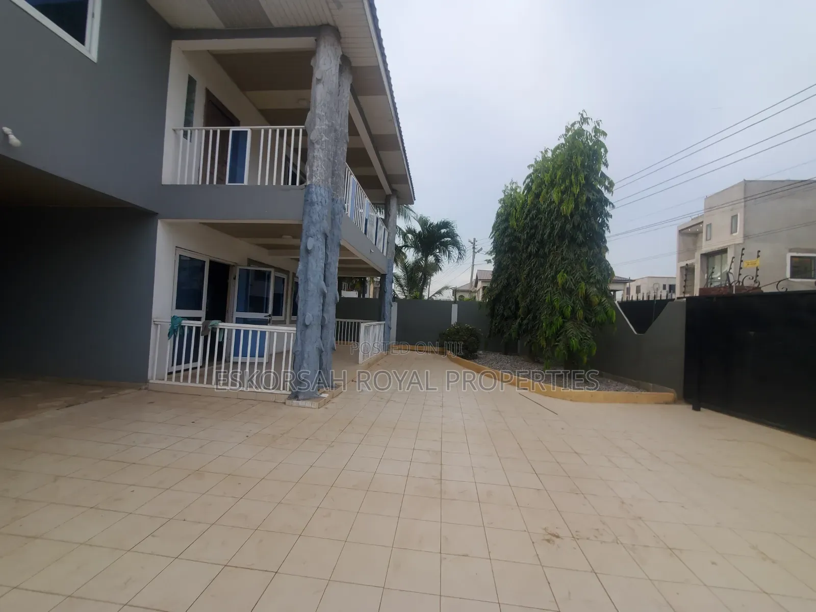 6bdrm House in Adjiringanor, Ability for rent