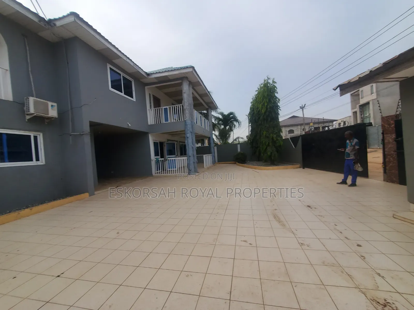 6bdrm House in Adjiringanor, Ability for rent