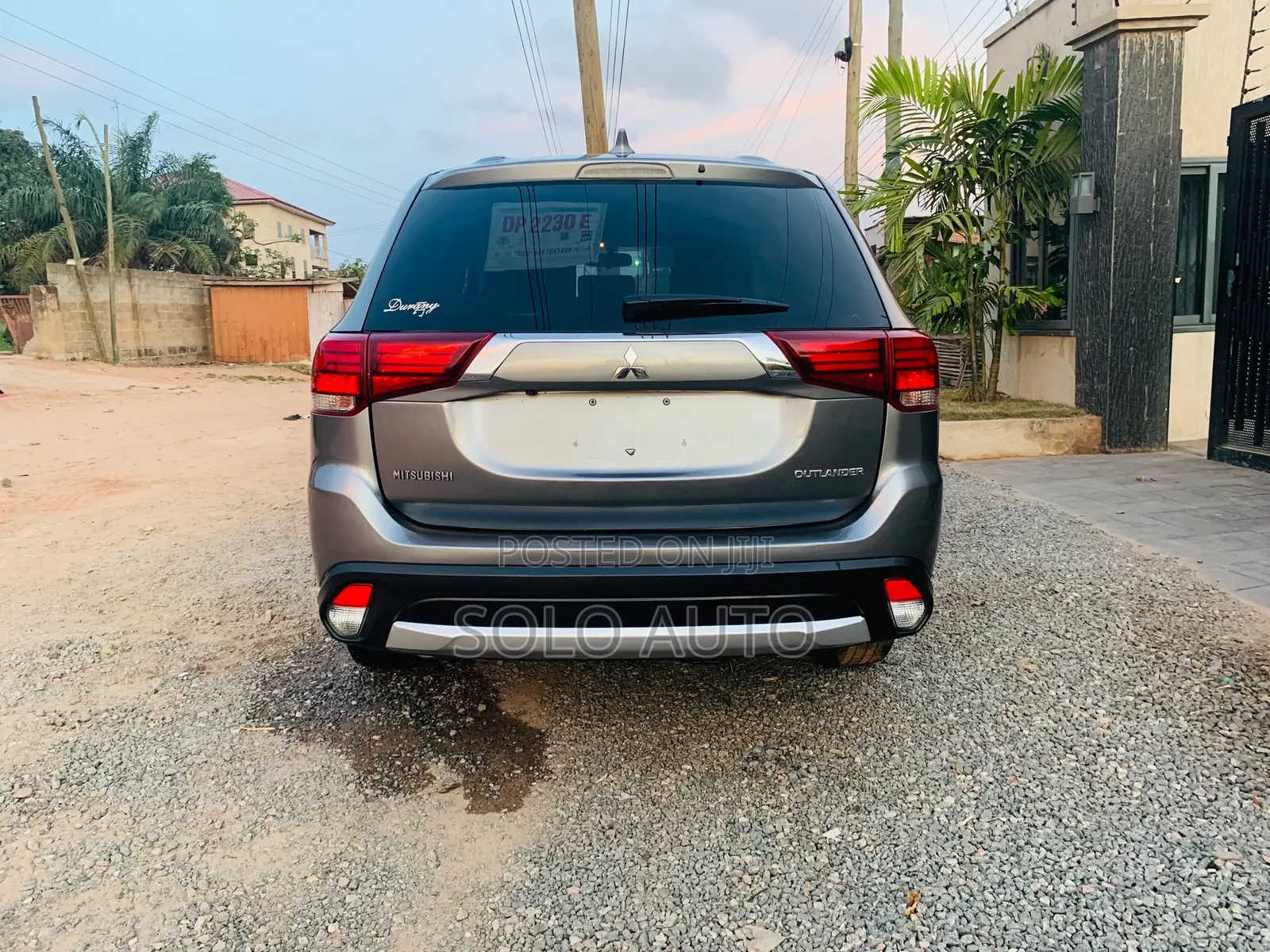 Mitsubishi Outlander 2018 Brown