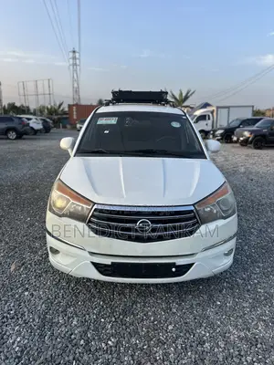 SsangYong Korando 2014 White