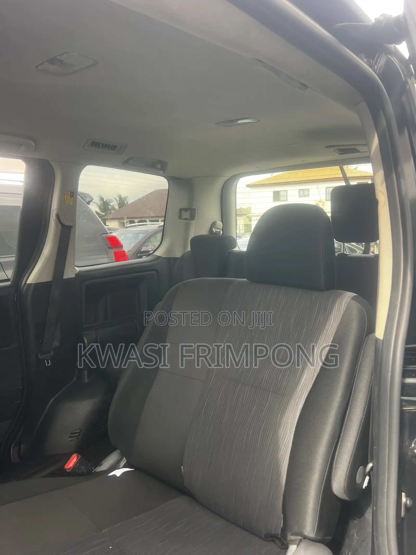 Toyota Voxy V 4WD 8-Seater 2013 Matt Black