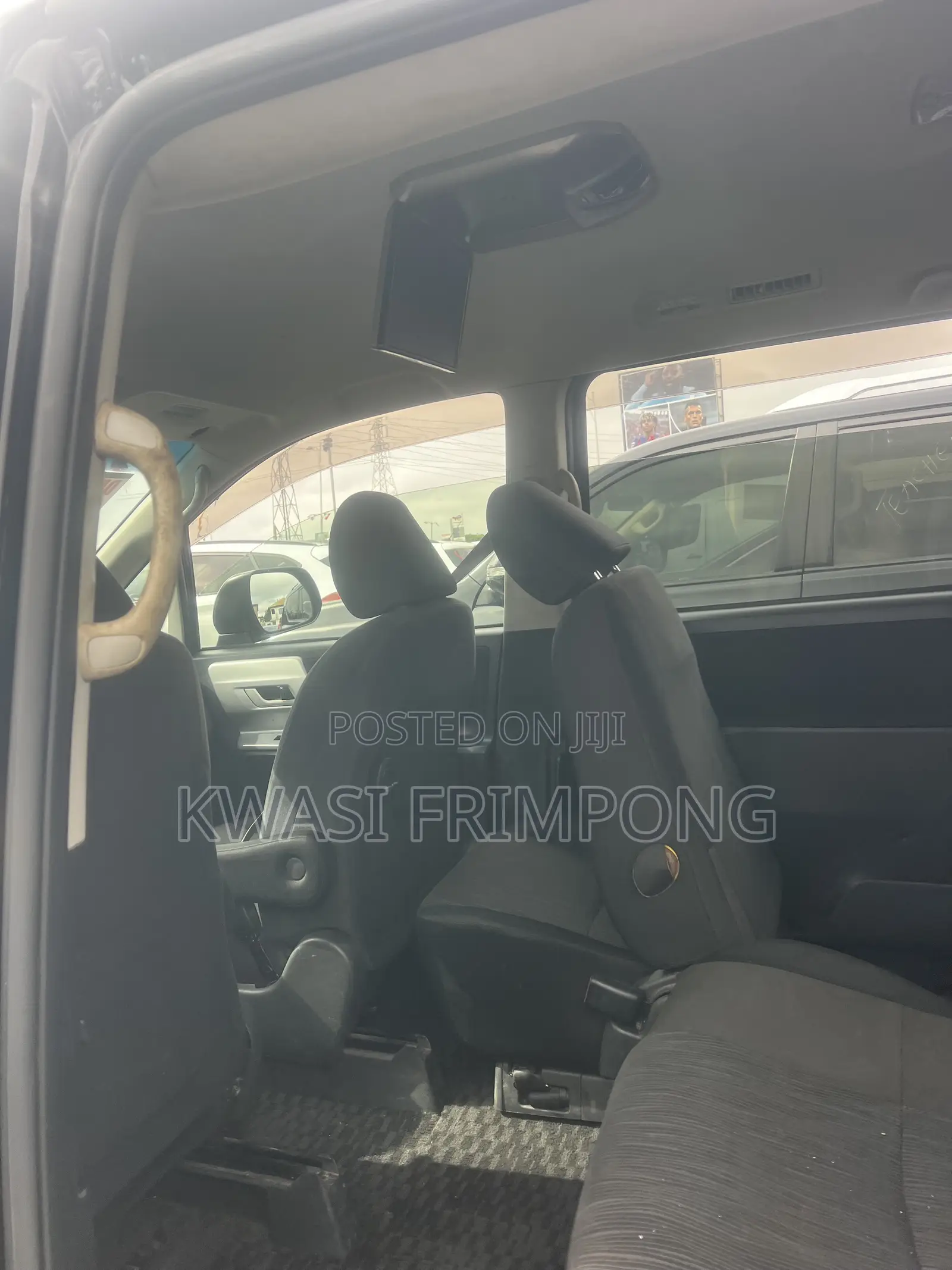 Toyota Voxy V 4WD 8-Seater 2013 Matt Black