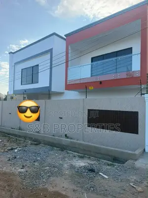 4bdrm Duplex in Kwabenya for sale