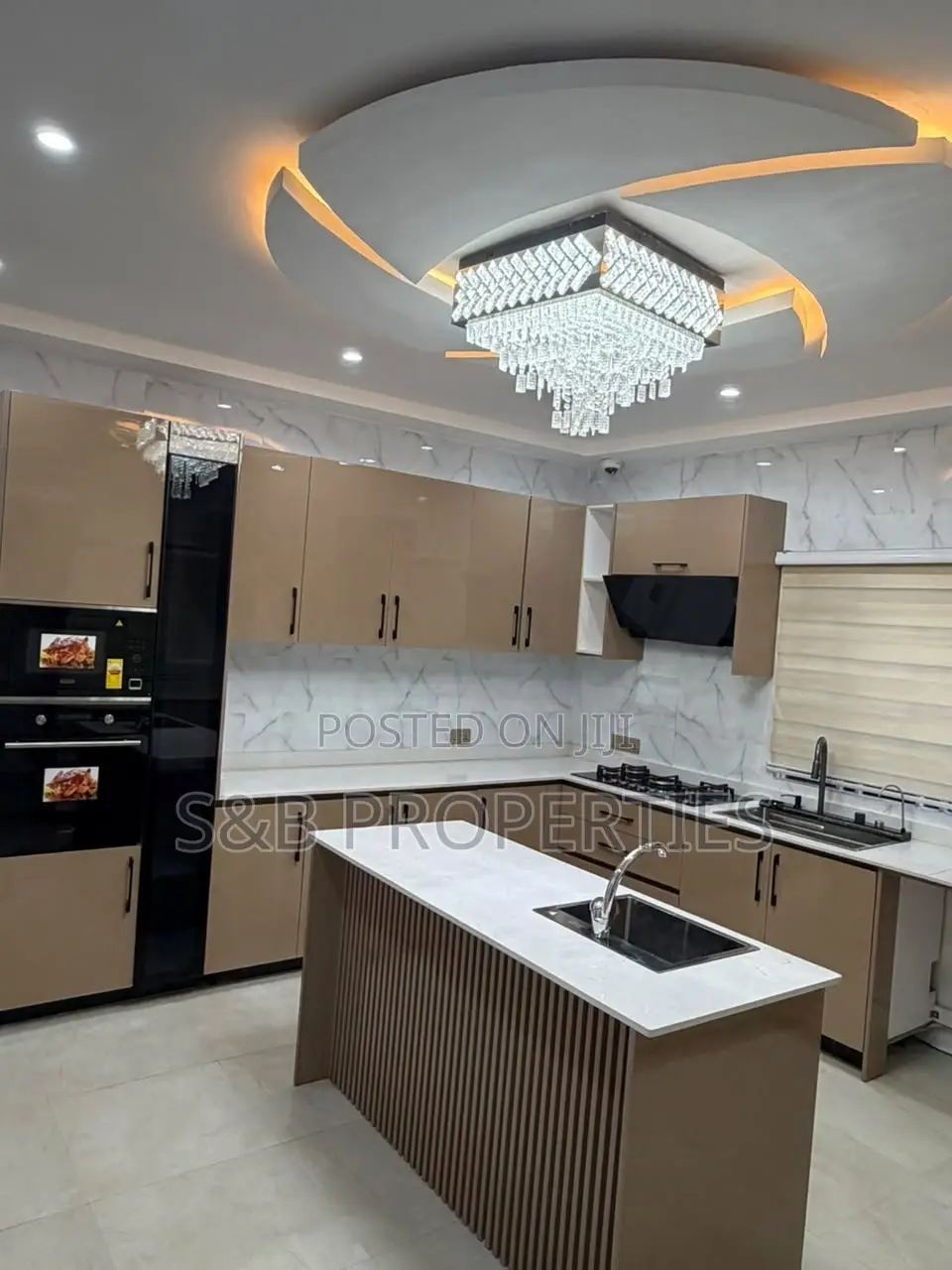 4bdrm Duplex in Kwabenya for sale