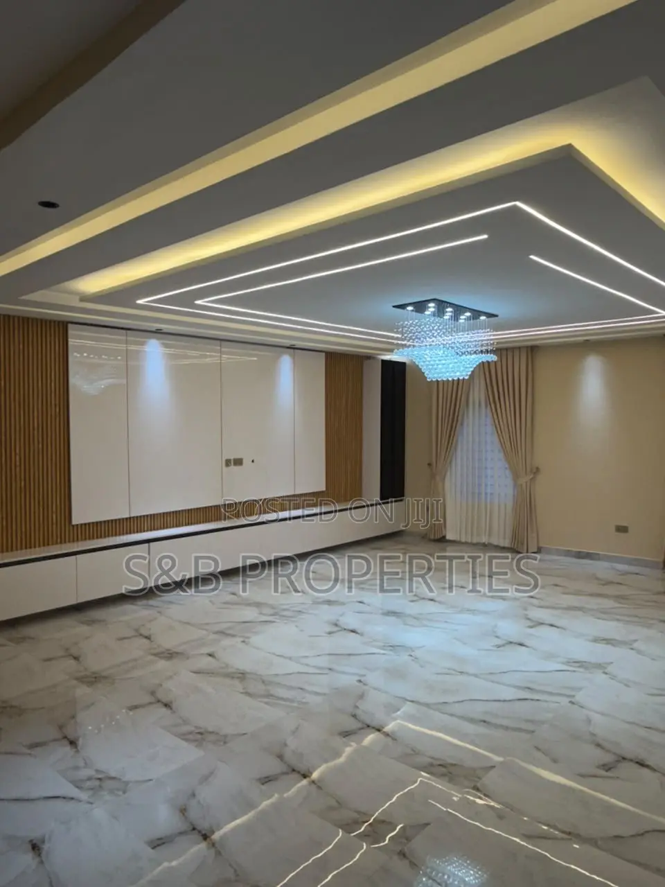 4bdrm Duplex in Kwabenya for sale
