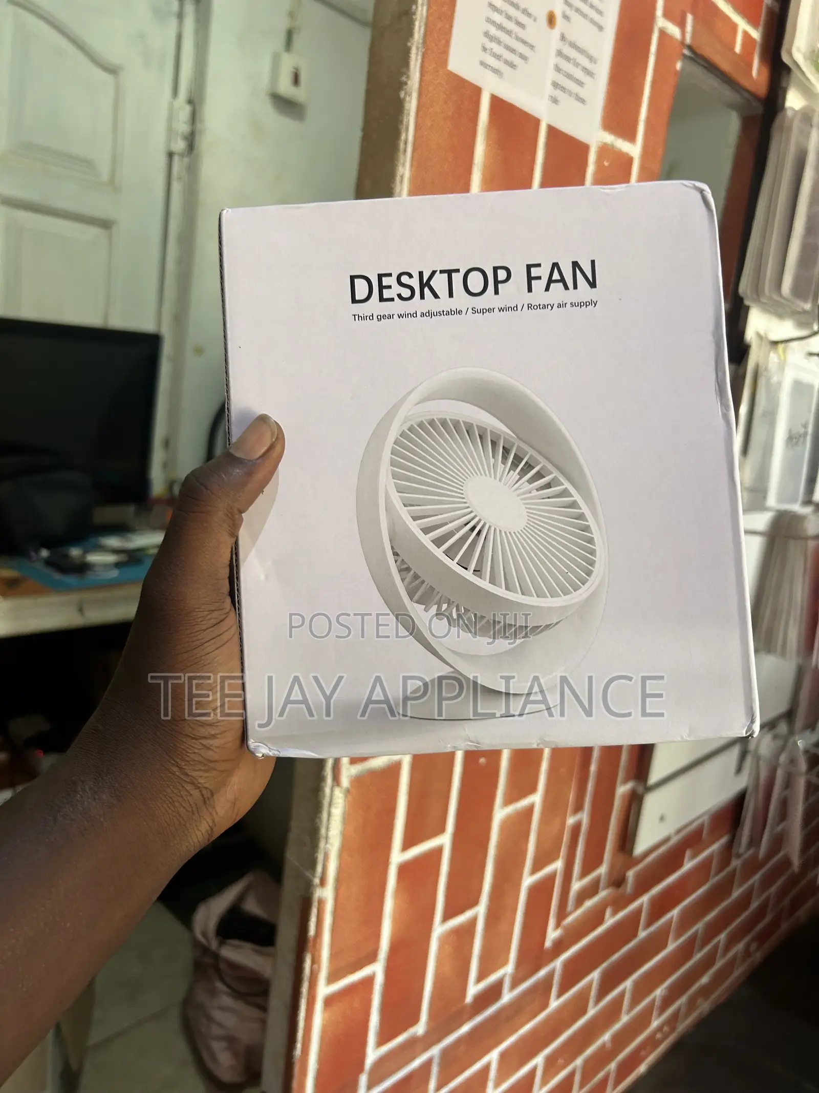 Rechargeble Desktop Fan