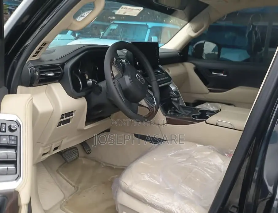 Toyota Land Cruiser Prado 2022 Black