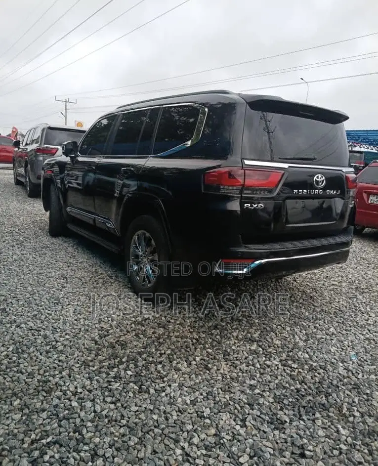 Toyota Land Cruiser Prado 2022 Black