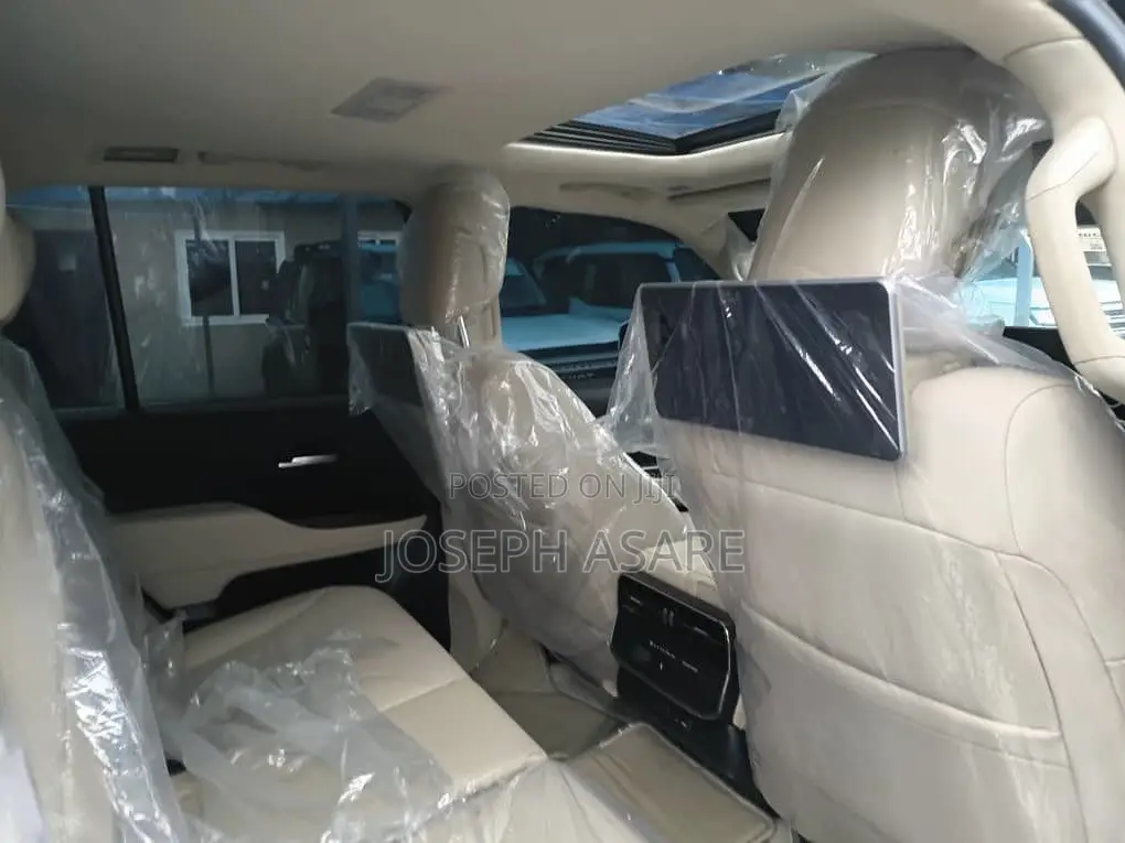 Toyota Land Cruiser Prado 2022 Black