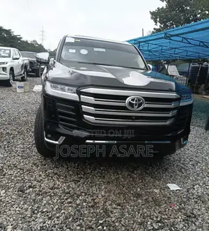 Toyota Land Cruiser Prado 2022 Black