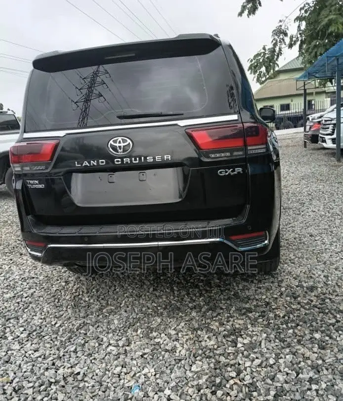 Toyota Land Cruiser Prado 2022 Black