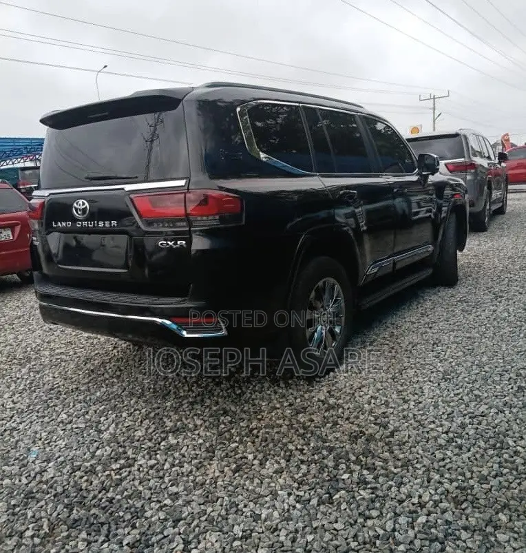 Toyota Land Cruiser Prado 2022 Black