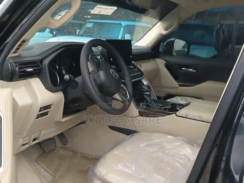 Toyota Land Cruiser Prado 2022 Black