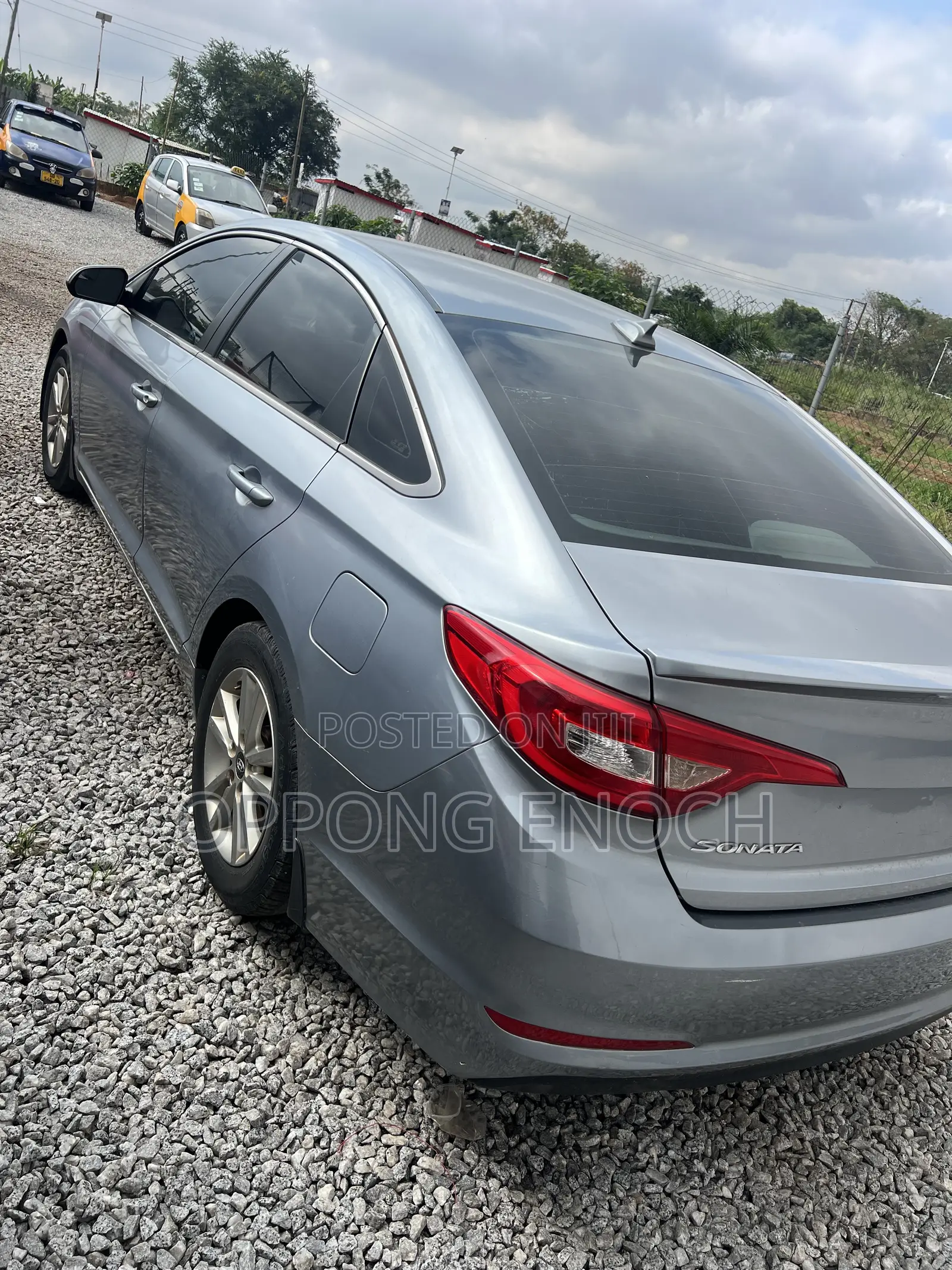 Hyundai Sonata Base Sedan FWD (2.4L 4cyl 6A) 2016 Gray