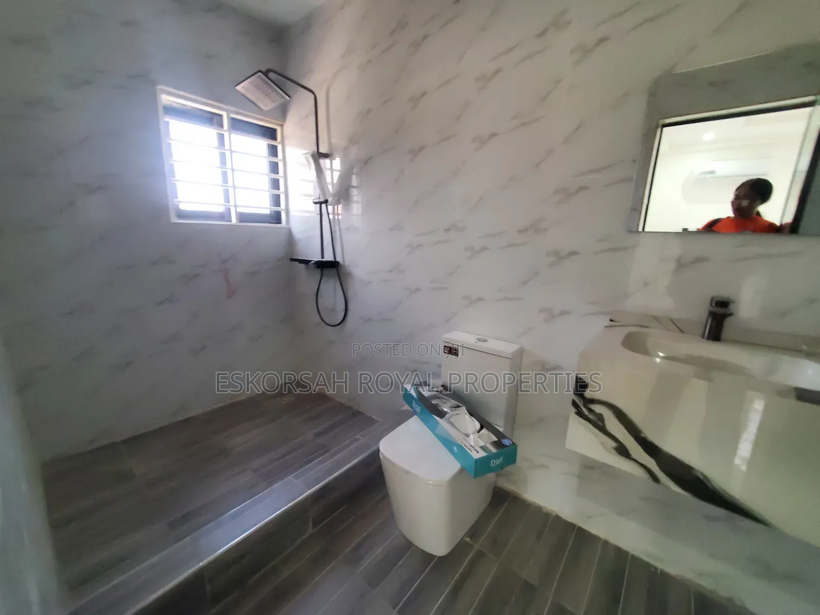 3bdrm House in Kwabenya  Acp for sale