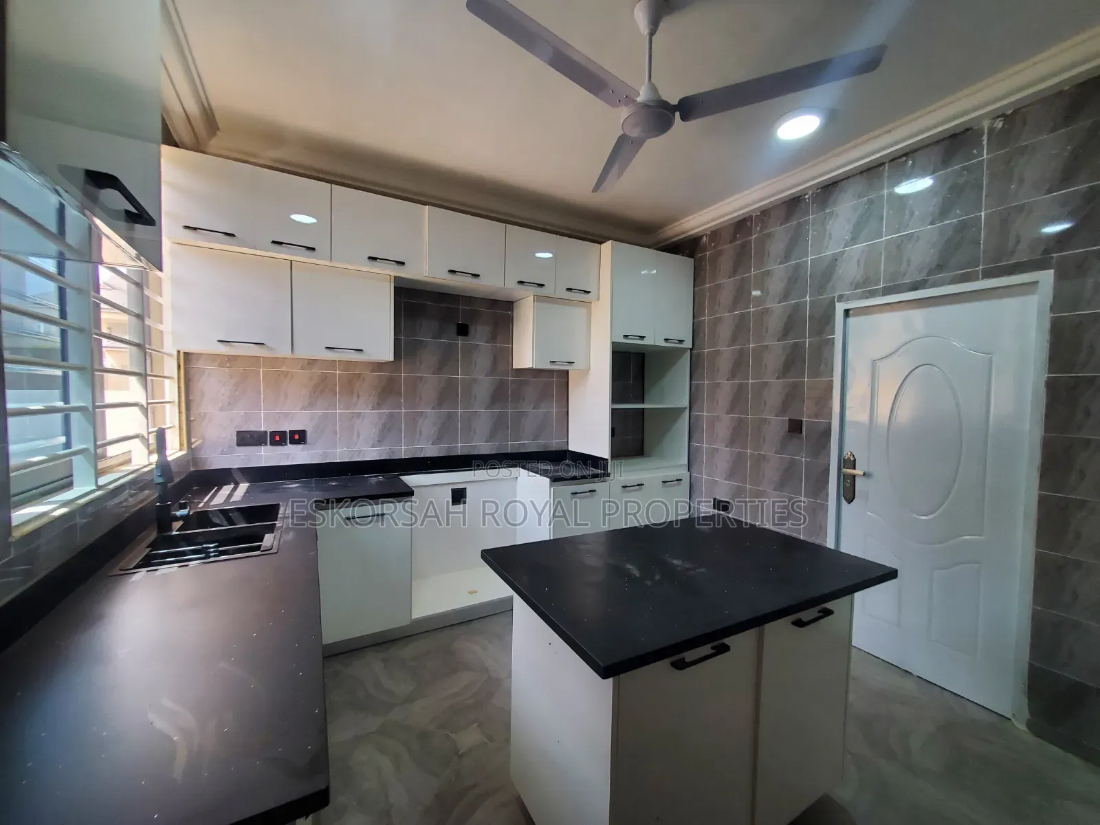 3bdrm House in Kwabenya  Acp for sale