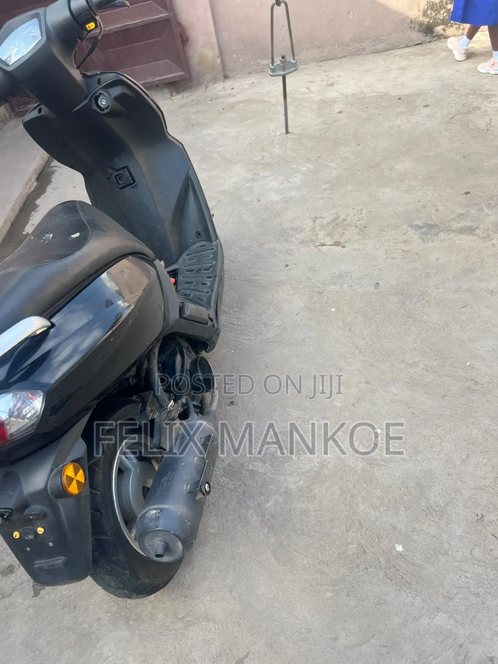 Peugeot Kisbee 2020 Gray