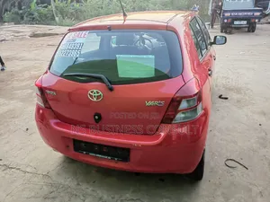 Toyota Yaris 2010 Red