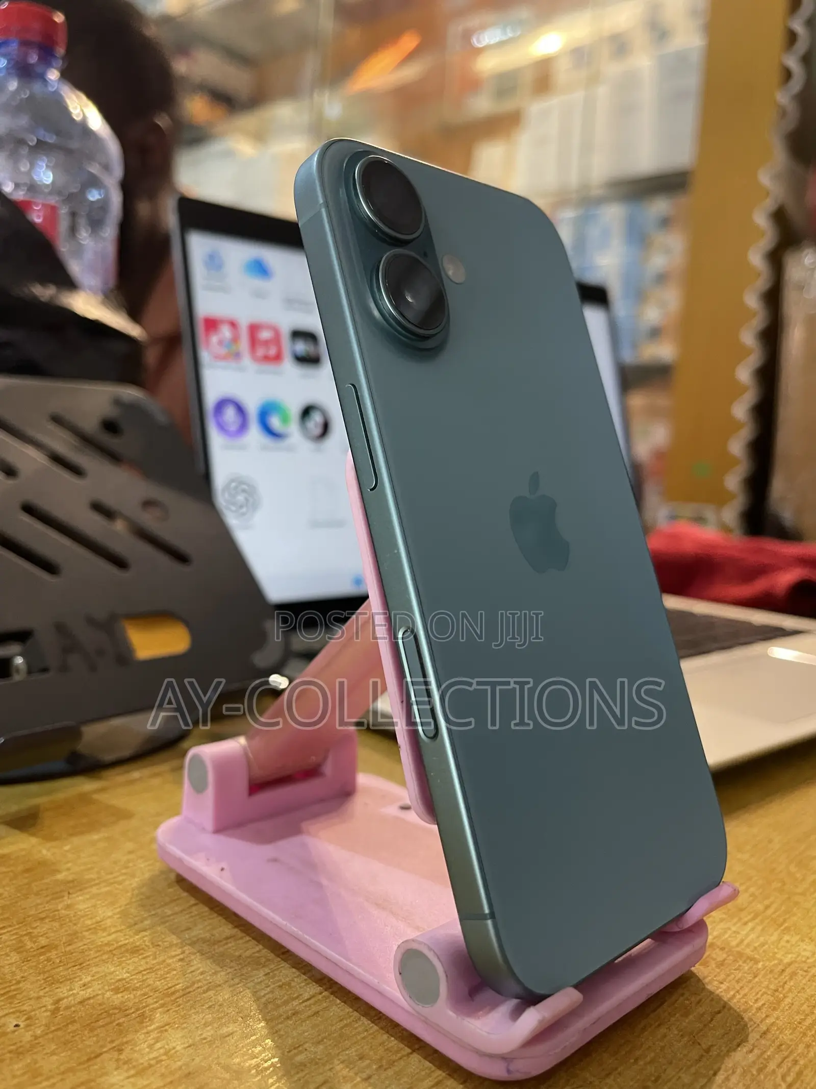 Apple iPhone 16 128 GB Green