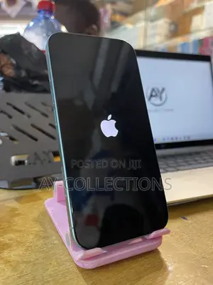 Apple iPhone 16 128 GB Green