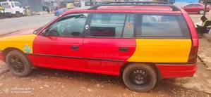 Opel Astra 1996 Red