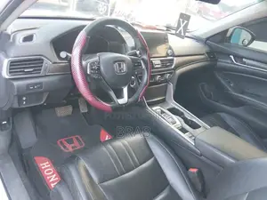Honda Accord 2018 White