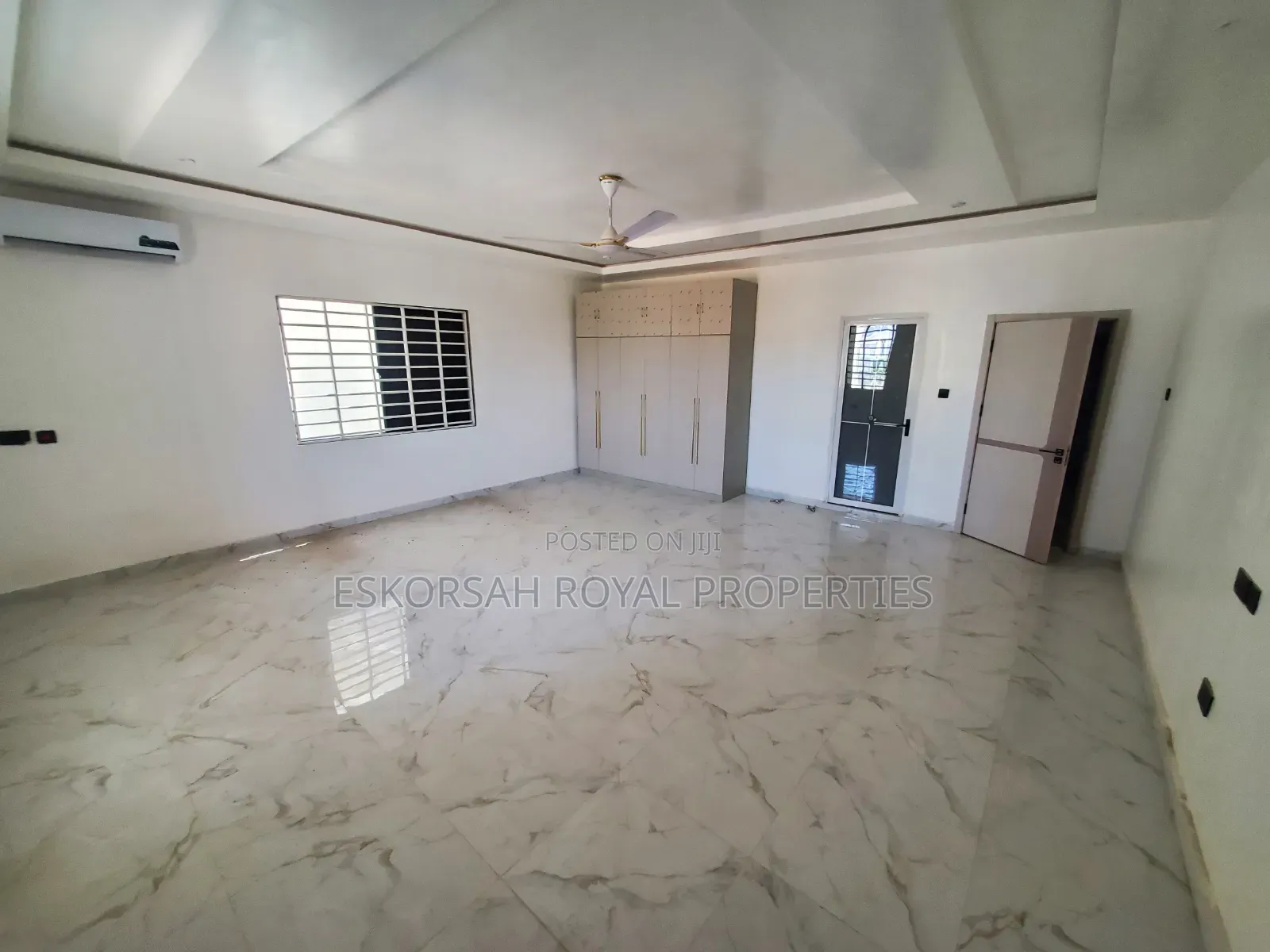 5bdrm House in Kwabenya Acp for sale