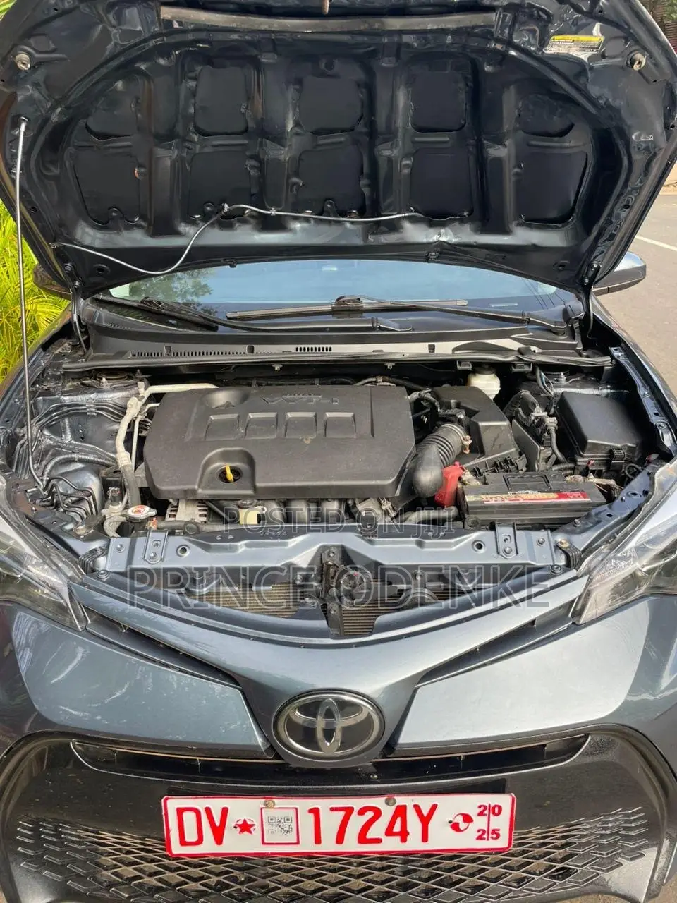 Toyota Corolla LE (1.8L 4cyl 2A) 2019 Gray