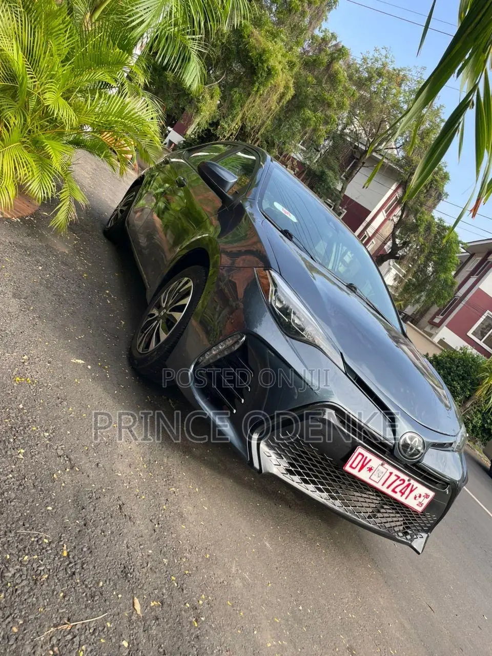 Toyota Corolla LE (1.8L 4cyl 2A) 2019 Gray